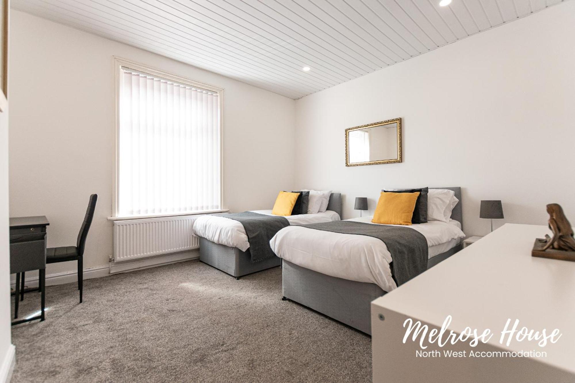 Melrose Contractor * Manchester